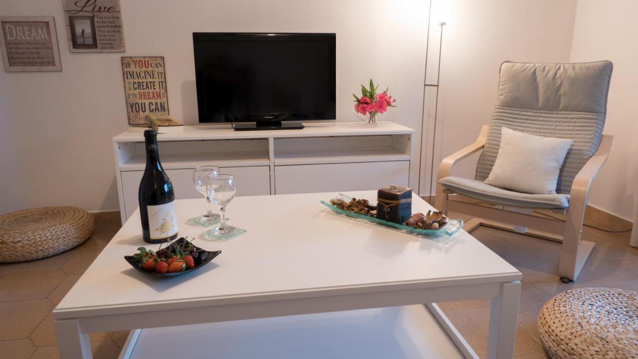Cozy Family Friendly Apartment With Large Garden Close To Beaches - Dirella Kynopiástai Exteriér fotografie
