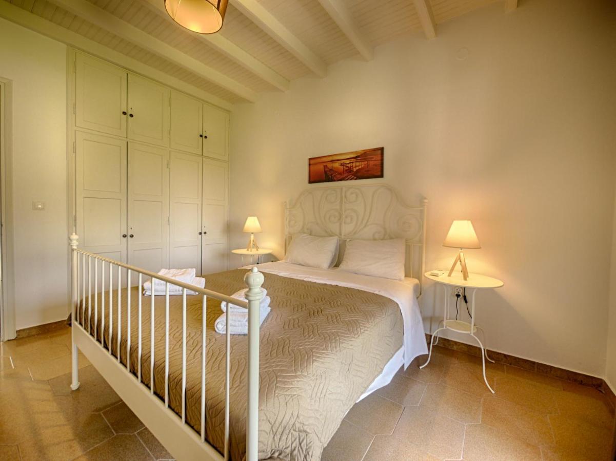 Cozy Family Friendly Apartment With Large Garden Close To Beaches - Dirella Kynopiástai Exteriér fotografie