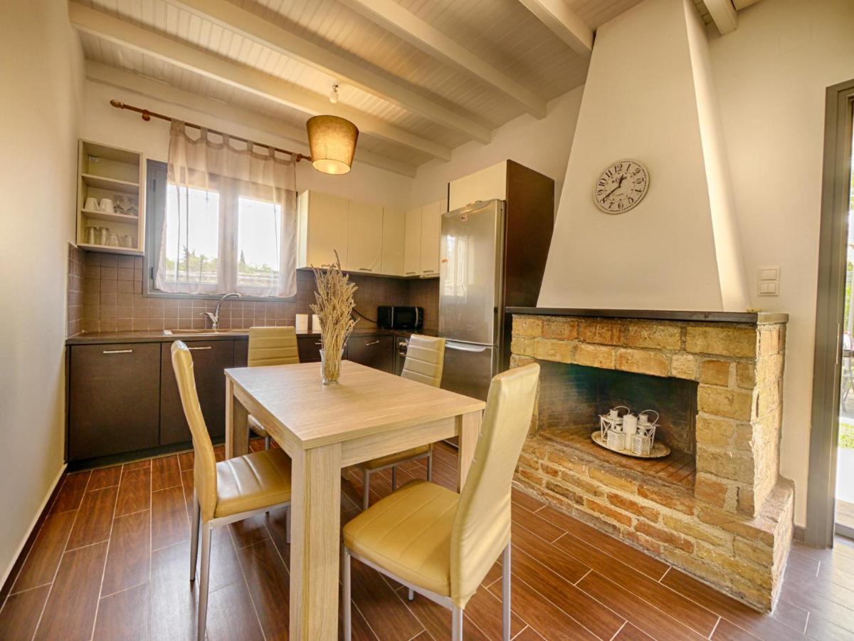 Cozy Family Friendly Apartment With Large Garden Close To Beaches - Dirella Kynopiástai Exteriér fotografie