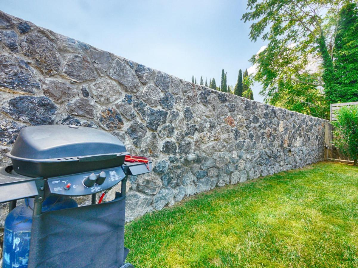 Cozy Family Friendly Apartment With Large Garden Close To Beaches - Dirella Kynopiástai Exteriér fotografie