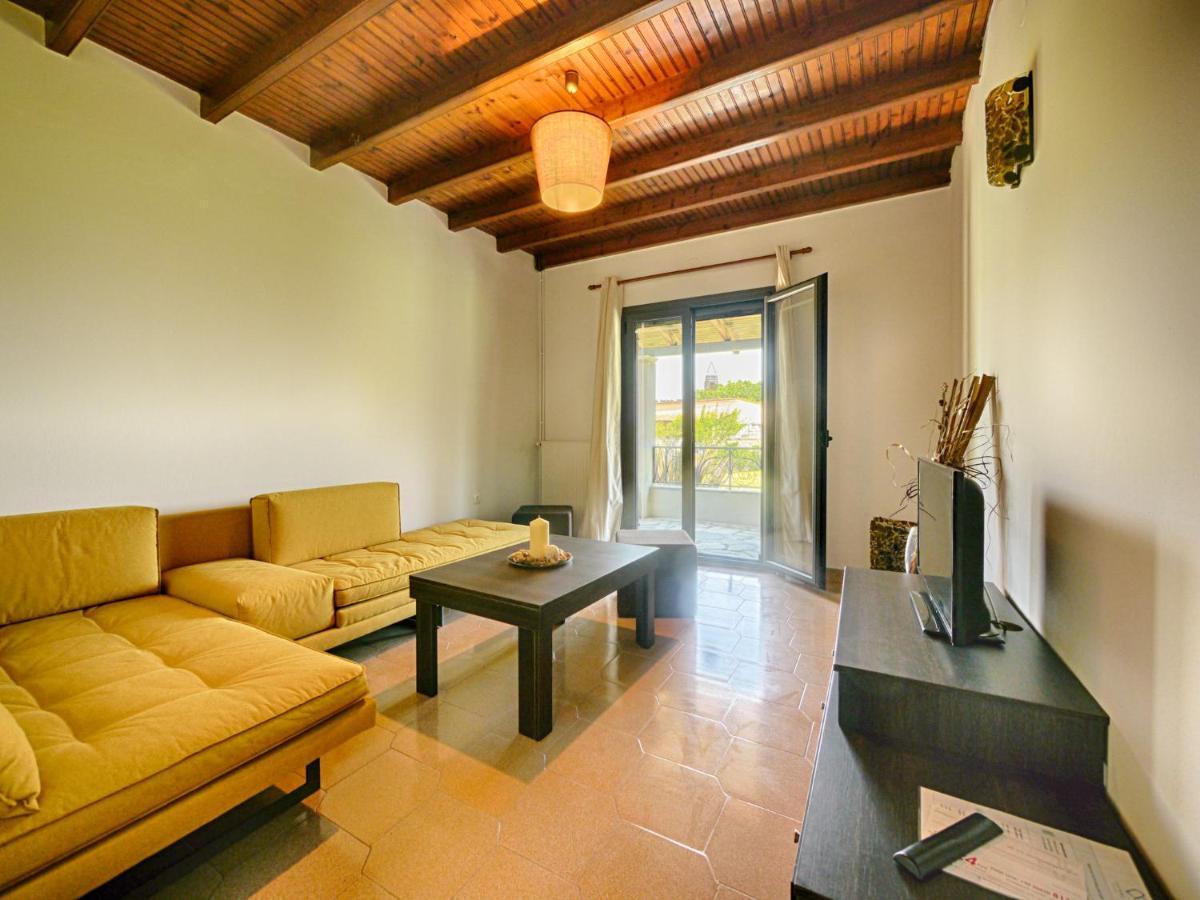 Cozy Family Friendly Apartment With Large Garden Close To Beaches - Dirella Kynopiástai Exteriér fotografie