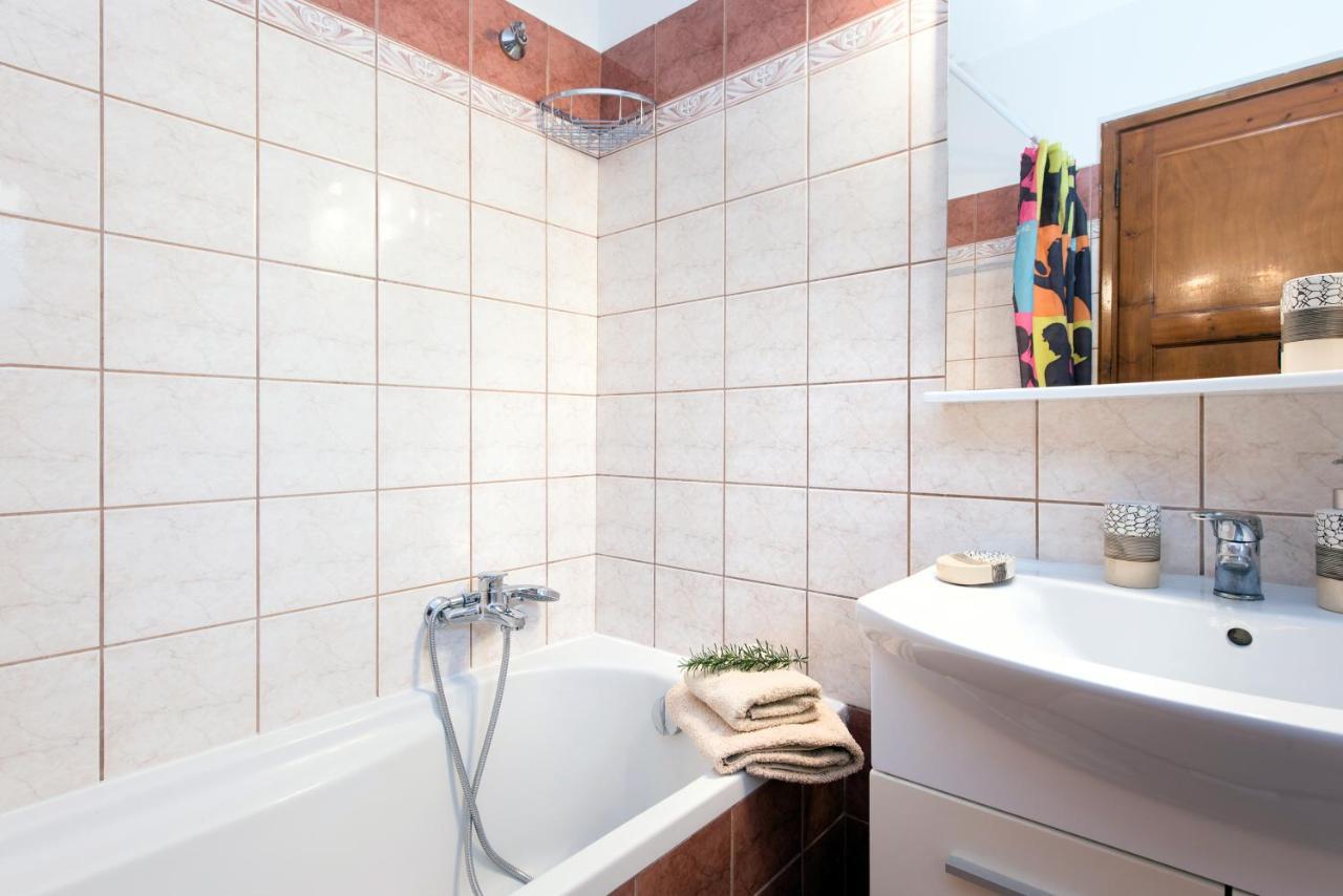 Cozy Family Friendly Apartment With Large Garden Close To Beaches - Dirella Kynopiástai Exteriér fotografie