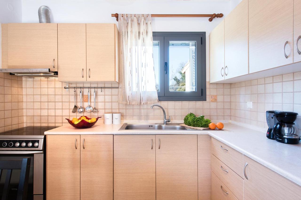 Cozy Family Friendly Apartment With Large Garden Close To Beaches - Dirella Kynopiástai Exteriér fotografie